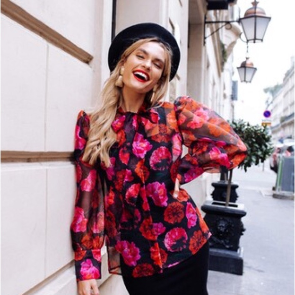 Officially Quigley floral top for Amazon the Drop. Size L.